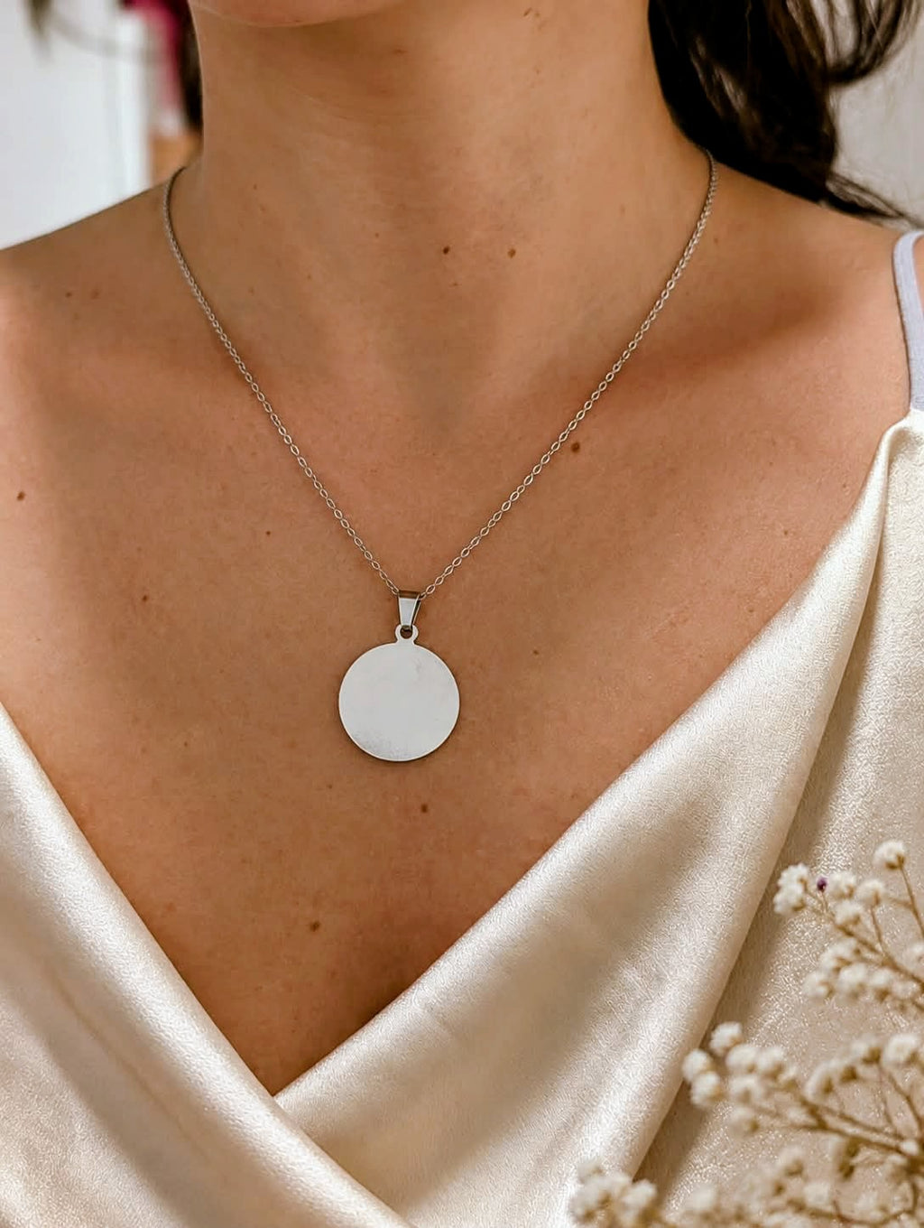 Personalized Round Disc Necklace – Custom Engraving