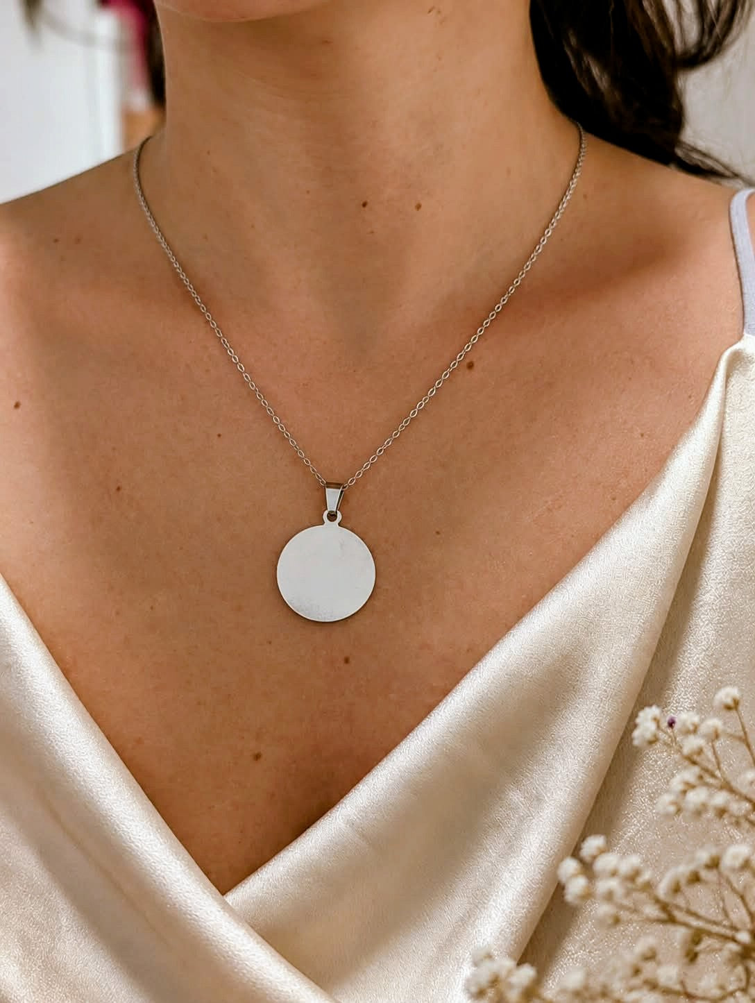 Personalized Round Disc Necklace – Custom Engraving