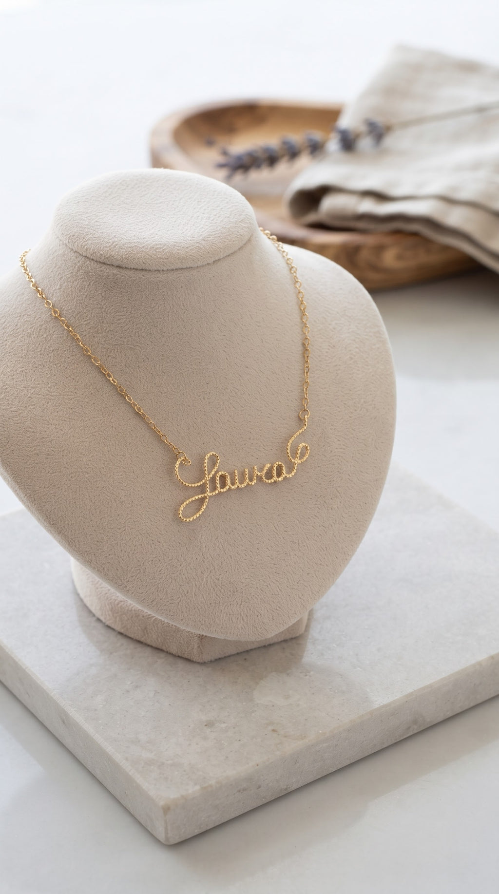 Custom Name Necklace – Gold Twisted Wire