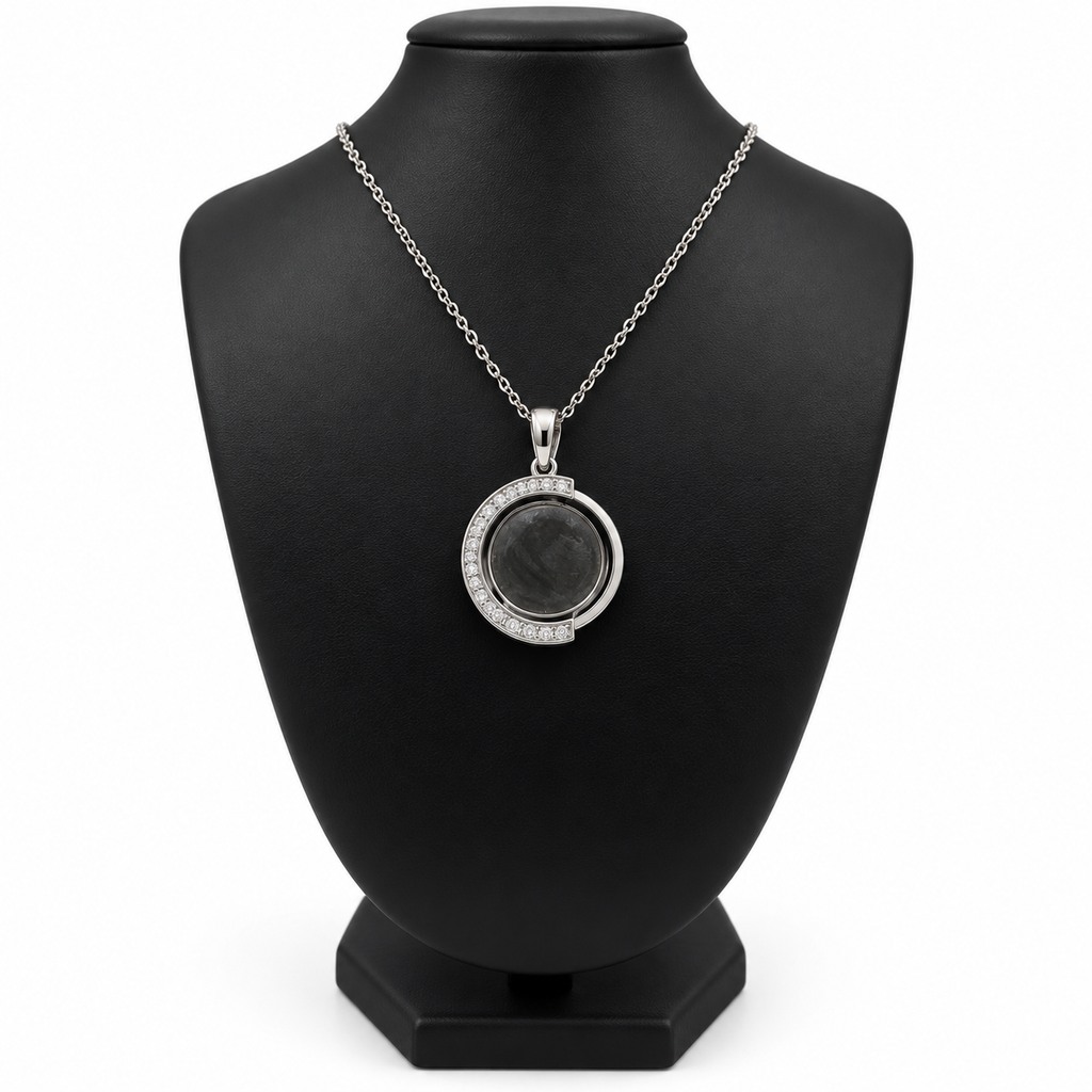 Personalized Crystal-Style Round Photo & Text Engraving Pendant