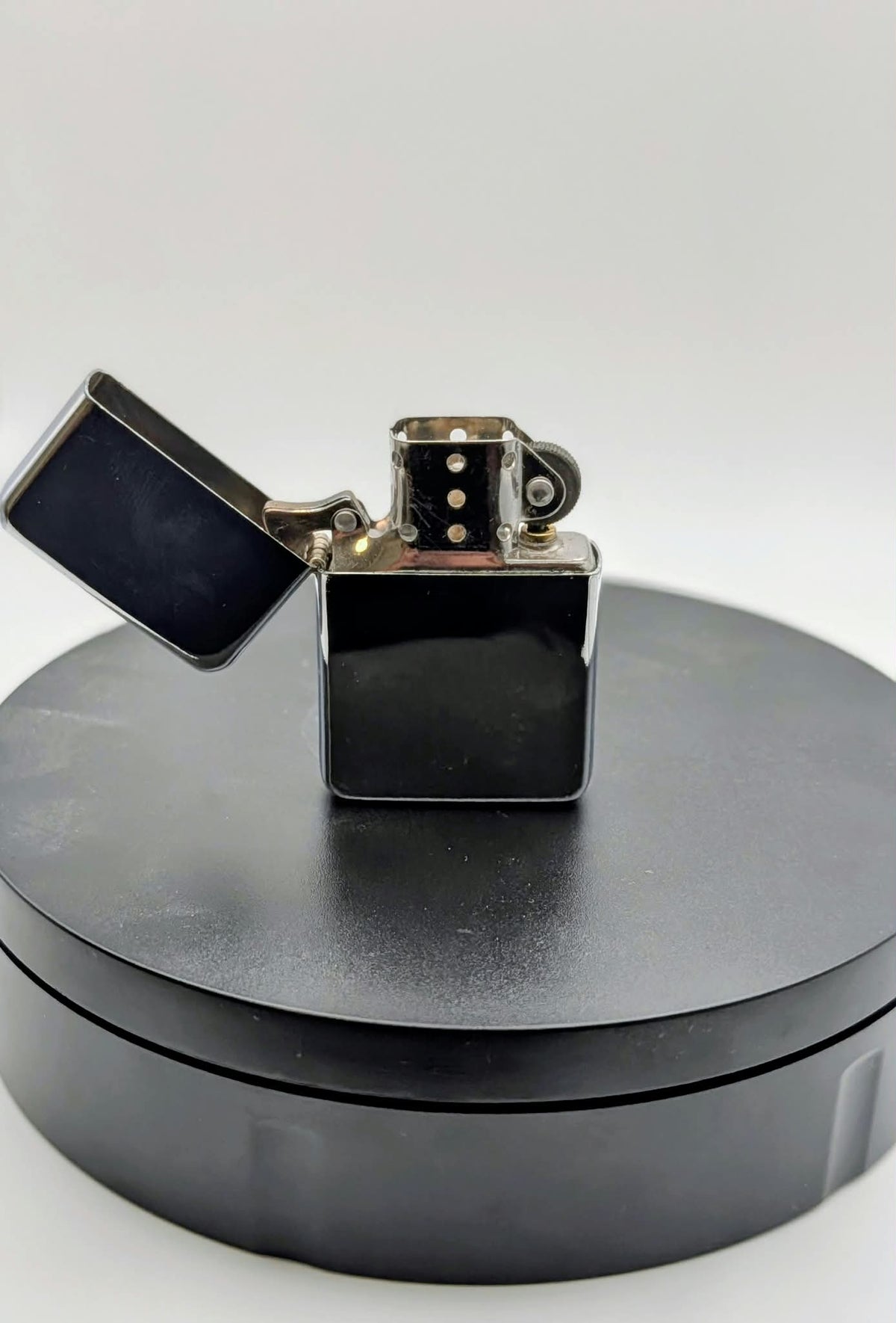 Personalized Metal Lighter – Custom Engraving