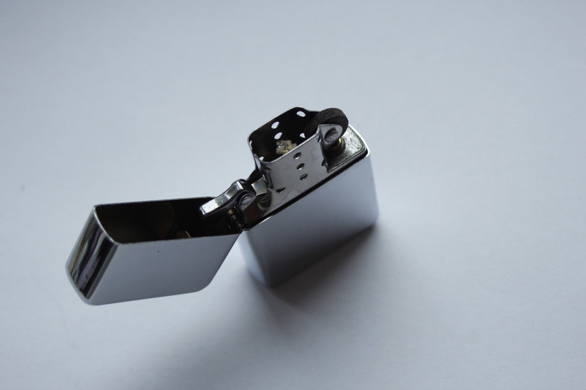 Personalized Metal Lighter – Custom Engraving