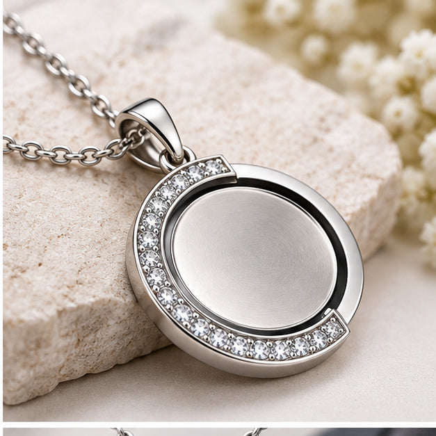Personalized Crystal-Style Crescent Photo & Text Engraving Pendant